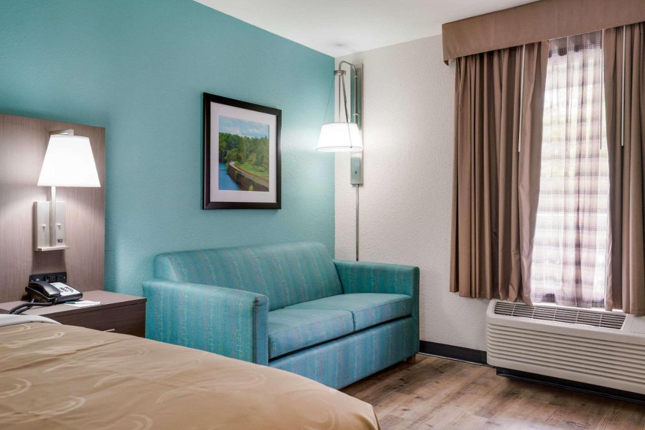 Quality Inn Greenville Near University Bagian luar foto