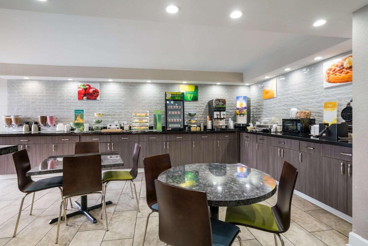 Quality Inn Greenville Near University Bagian luar foto